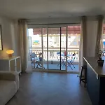 Avec Balcon Menton