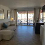 Apartment Avec Balcon